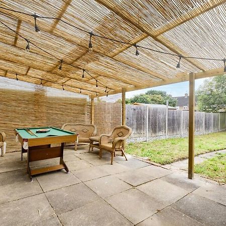 Low Rate For A 4-Bedroom House In Coventry With Free Unlimited Wi-Fi 2 Car Parking 53 Qmc Eksteriør billede